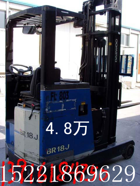 电瓶叉车，电动叉车，前移式叉车，堆高机 不限