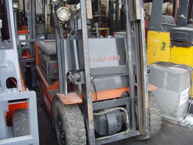 供应二手叉车 2T杭州防爆电动叉车 2T