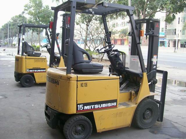 供应二手MITSUBISHI三菱1.5吨电动叉车 FB15