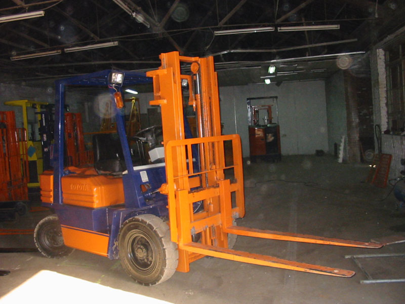 文安县低价出售二手叉车 1~15t