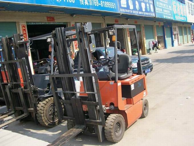供应二手NISSAN日产1.5吨电动叉车 FP01L14_中国叉车网(www.chinaforklift.com)
