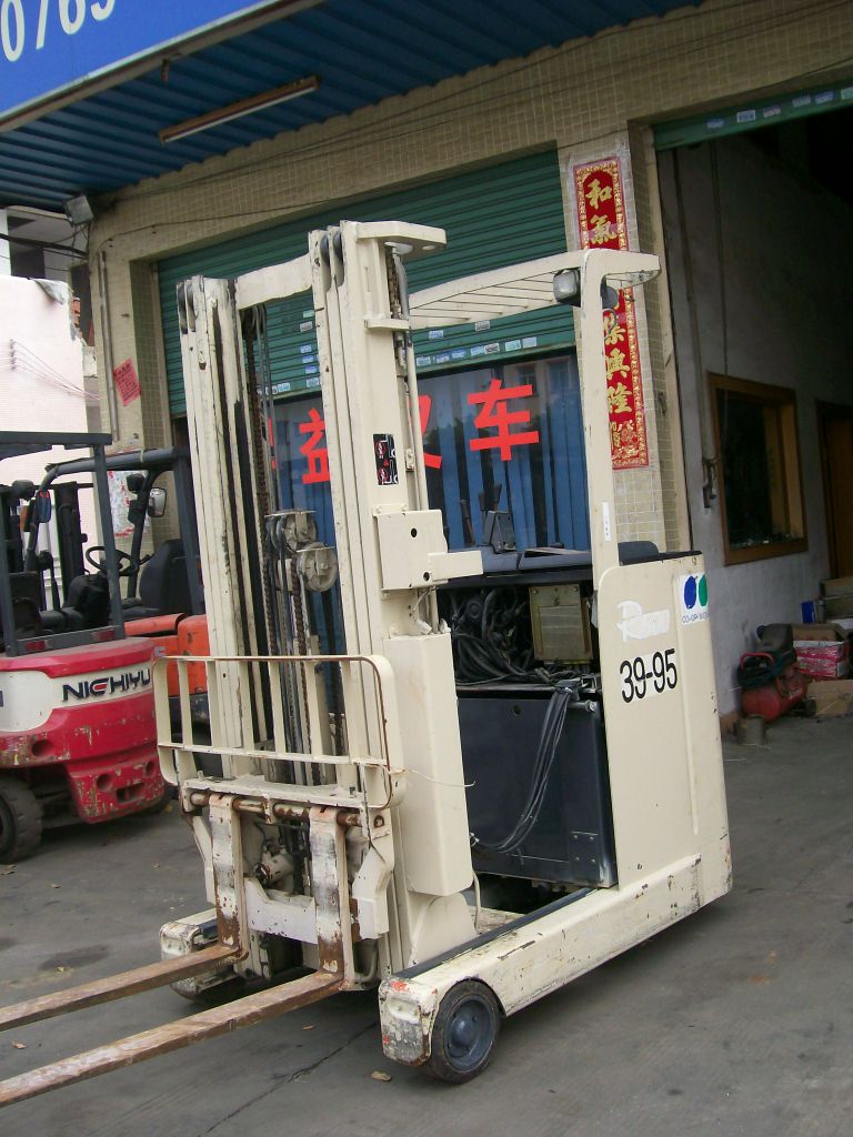 供应二手丰田前移式1.5吨叉车升高5米三级门架进柜 6FBR15