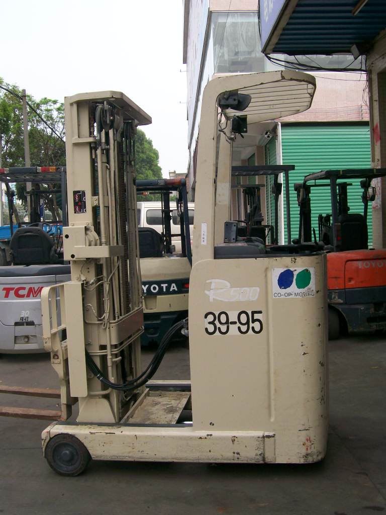 供应二手丰田前移式1.5吨叉车升高5米三级门架进柜 6FBR15