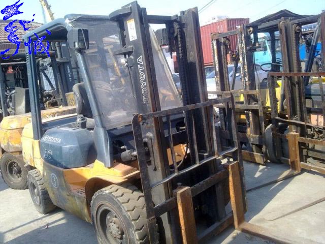 供应台湾友佳叉车，电动叉车，抱夹叉车（免费送货） 1-15吨