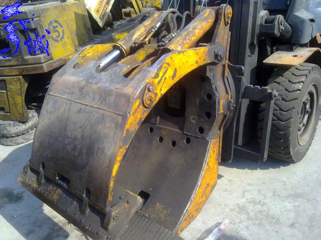 潍坊二手叉车网/高密市北京现代（HYUNDAI）叉车买卖内燃防爆叉车转让 1-15吨