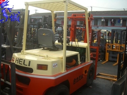 锡林郭勒盟二手叉车、新旧合力（HELI）叉车、合力7吨柴油平衡重内燃叉车 1-15吨