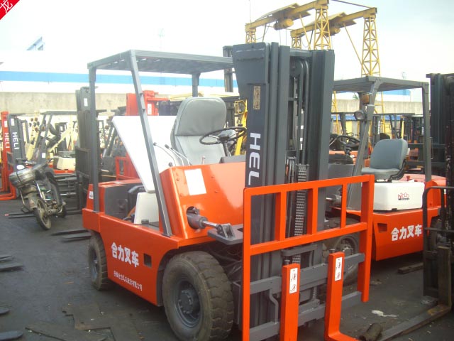 供应2吨使用2400小时7成新合力手动堆高叉车质保半年 2吨