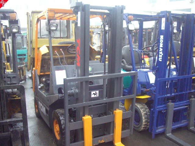 供应7吨7成新2009年梯西安姆蓄电池平衡重叉车包运输 7吨