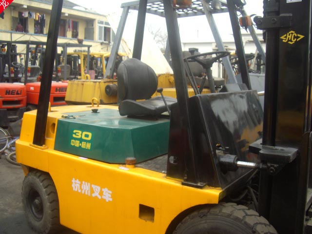 供应1.5吨原装使用1500小时杭州叉车站驾式全自动电动堆高叉车质保半年 1.5吨