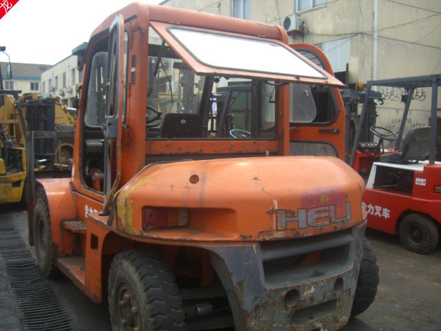 供应8吨使用2100小时9成新林德站驾式全自动电动堆高叉车送货上门 8吨