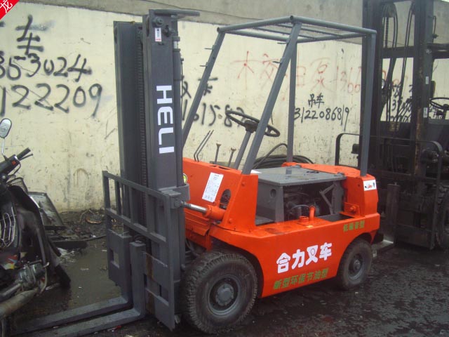 供应3.5吨9成新20010年靖江叉车人上行高位三向堆垛叉车质保半年 3.5吨