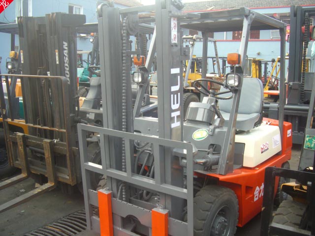 供应2007年8成新8吨三菱低位拣选叉车质保半年 8吨
