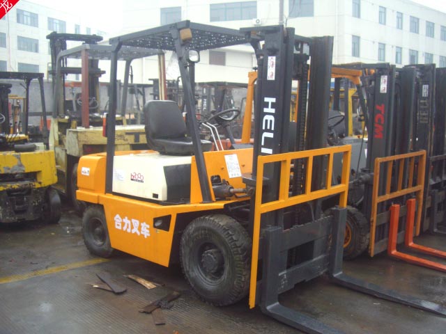 供应2008年8成新3吨台励福平夹抱叉车保修180天 3吨