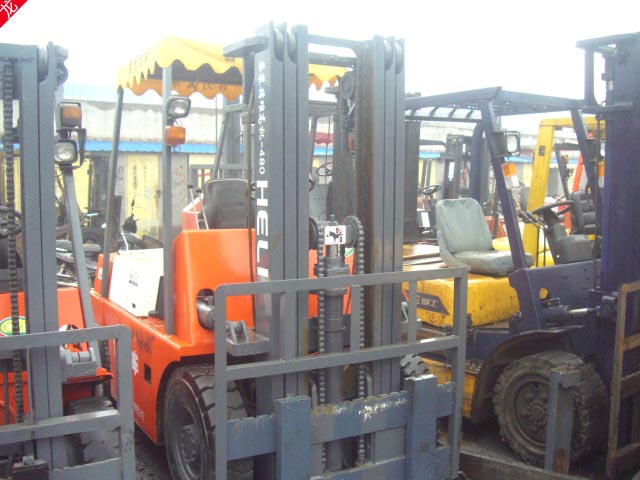 供应2006年1.5吨原版漆林德站驾式电动托盘叉车包运输 1.5吨