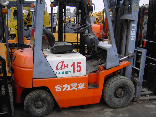 哈尔滨3吨合力柴油叉车 CD30