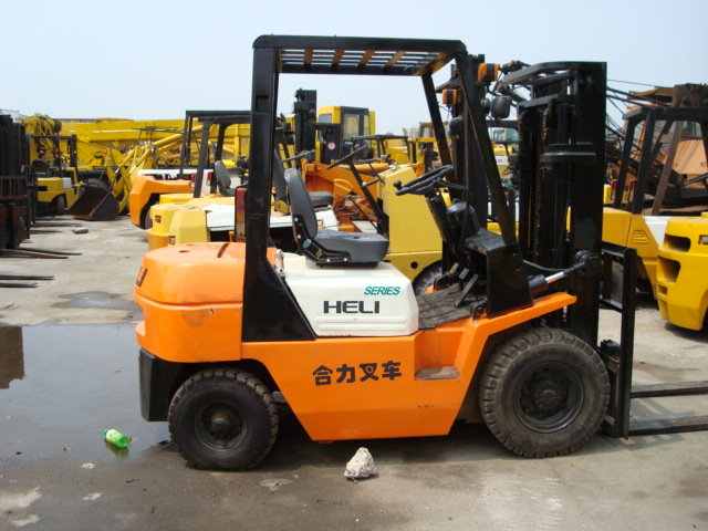 哈尔滨3吨合力柴油叉车 CD30