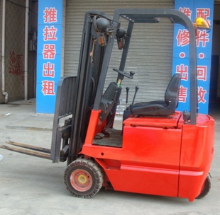 二手林德三支点电动叉车 LINDE E15C