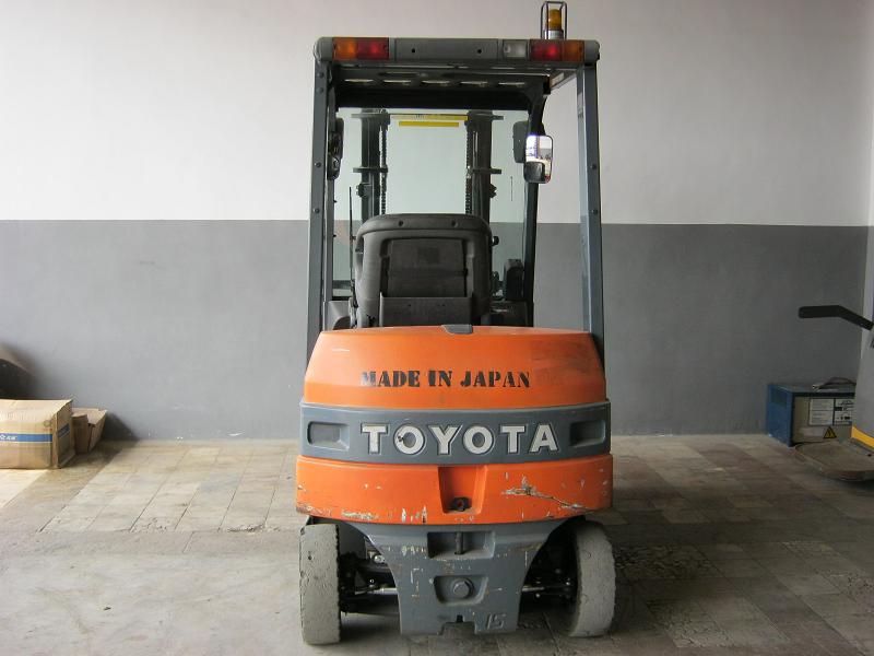 丰田7F平衡重式电瓶叉车SH177 7FB15