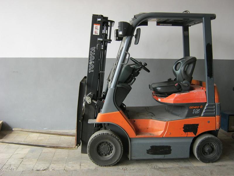 丰田7F平衡重式电瓶叉车SH177 7FB15