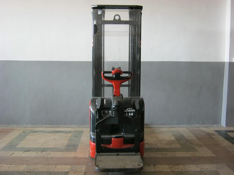 东莞升辉:站板式托盘叉车SH173 L14