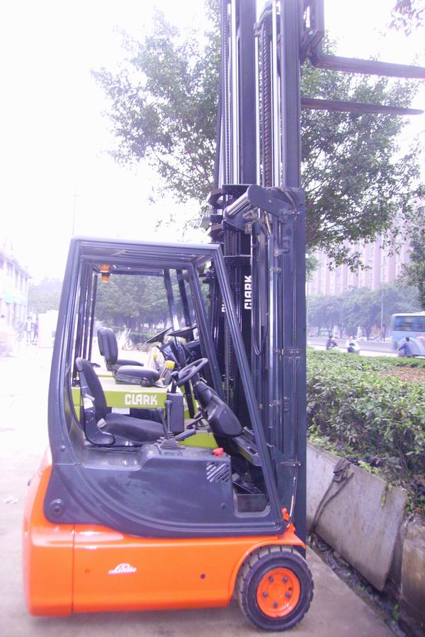 二手电动叉车 二手林德叉车 二手电瓶叉车 E16 E20