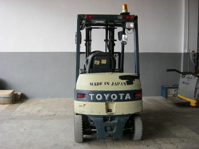 丰田7F四轮电动叉车SH175 7FB15