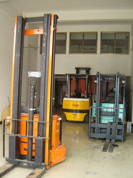 二手堆高车 电动托盘堆高车 CDD1.5A