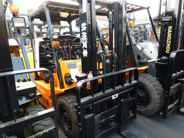 二手叉车销售，南通电动叉车价格，转让“上海二手叉车大世界” CPCD