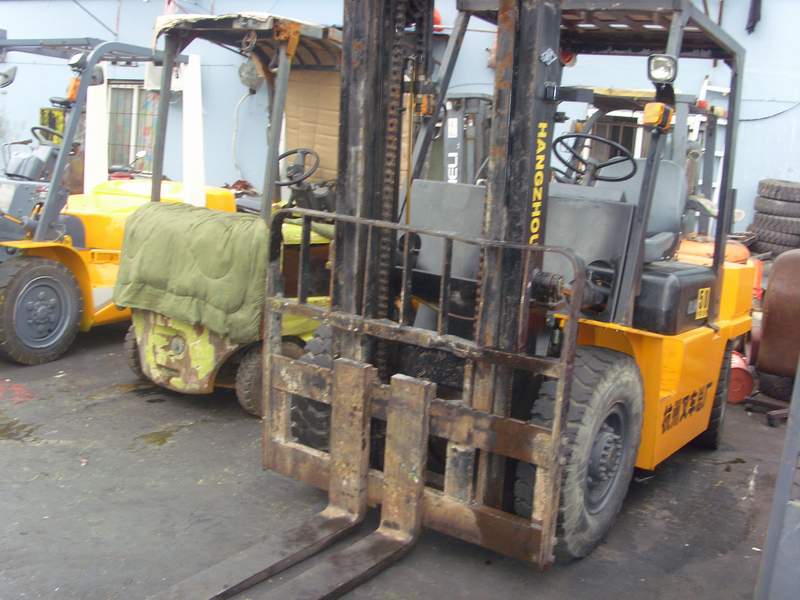 上海闵行二手叉车市场 上海联合叉车销售部 上海叉车市场 上海二手叉车网