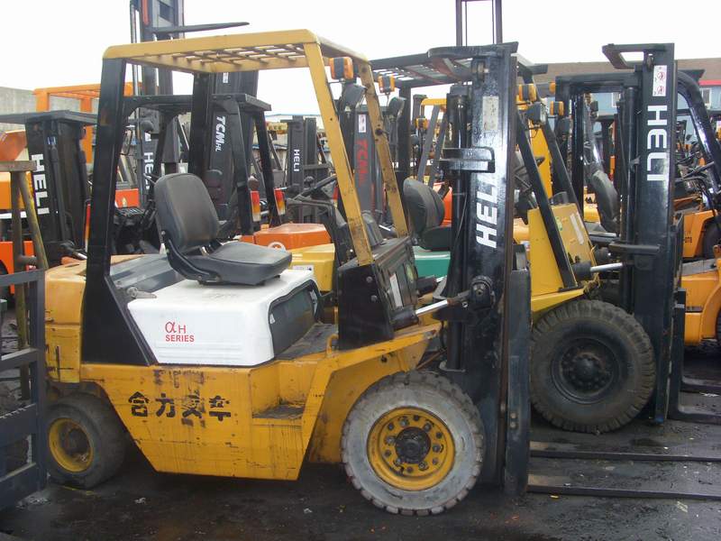 淮北市电动叉车二手机械设备 国内国外各种型号 上海二手叉车，叉车，上海叉车，二手铲车，杭州3-6吨叉车，合力叉车，合力