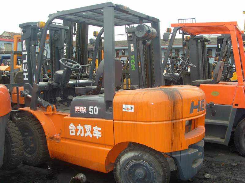 供应二手叉车,上海及周边可保修 CPCD1-CPCD10 公司销售各种叉车:二手叉车,合力叉车,杭叉,二手叉车,合力叉车,杭叉,二手叉车,合力叉车