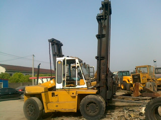 二手高门架叉车 30