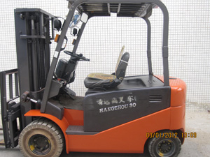 3吨杭州电瓶叉车 FB30_中国叉车网(www.chinaforklift.com)
