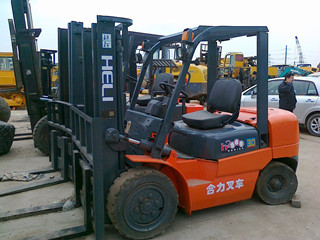 合力叉车 30