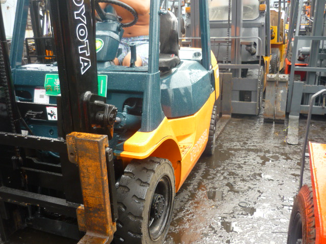 丰田1.5吨汽油、液化气两用 7F