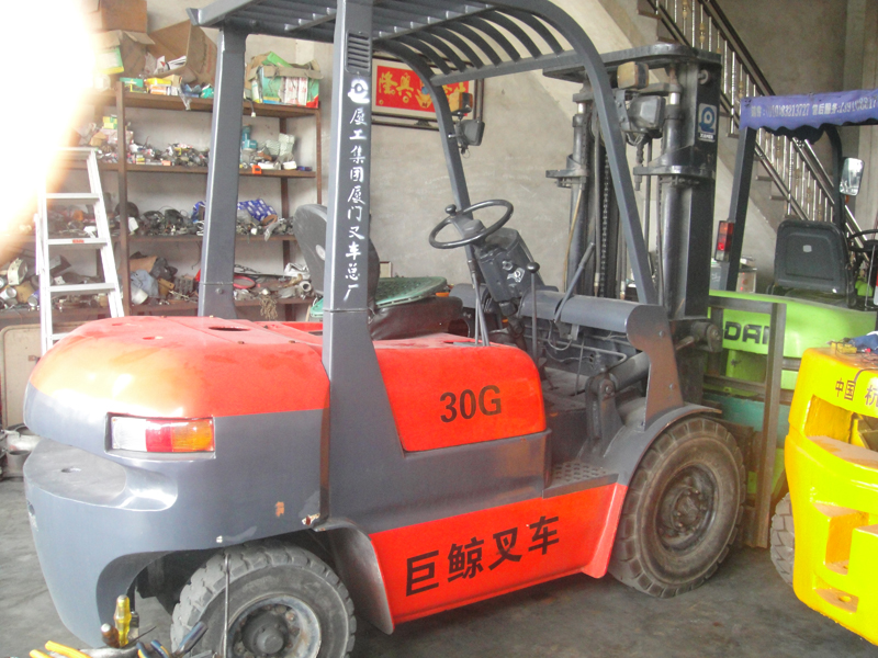 厦门巨鲸叉车 CPC30