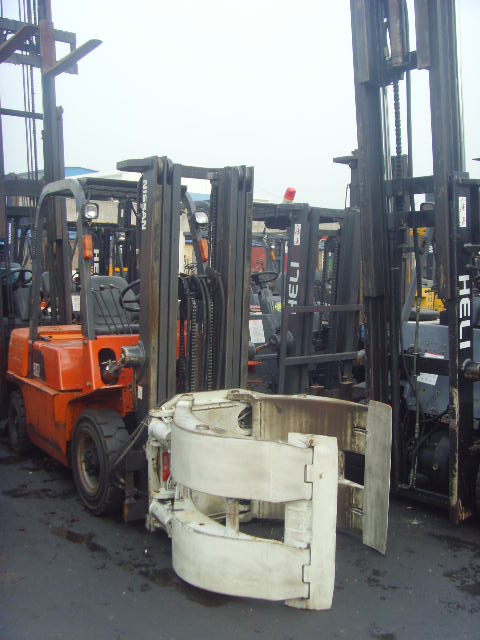 供应二手夹抱叉车 二手电瓶叉车 二手燃油叉车 上海二手叉车市场 3T