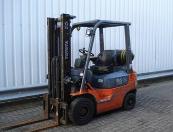 平衡重叉车F6720