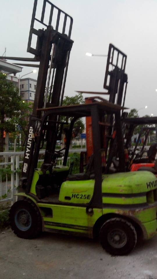 现代2.5吨叉车 CPC25