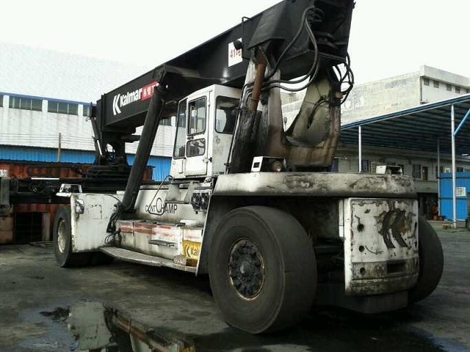 出售41吨卡尔玛正面吊/空箱堆高机 DC4160 RS4