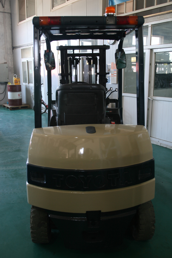 丰田电动叉车209# 7FB25