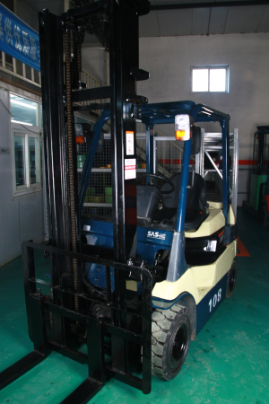 电动叉车租赁108# 7FB20