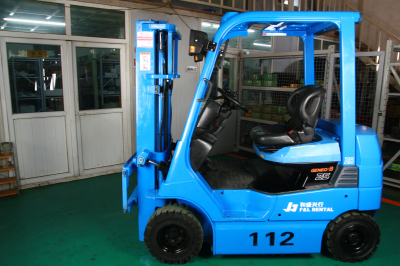 丰田电动叉车112# 7FB25