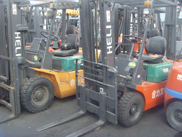 大量供应１－３吨电动叉车，电瓶叉车，国产／进口叉车，二手电动搬运机 ＣＰＣＤ１－ＣＰＣＤ３