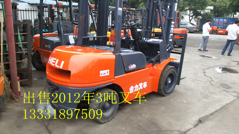 转让2013年杭州3吨叉车 FD30