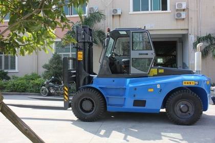 华南重工内燃平衡重型12吨叉车价格生产厂家 HNF-120
