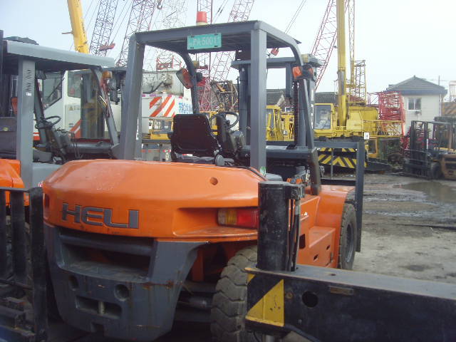 合力8吨二手叉车转让,带侧移.2018年车,车况OK CPCD8