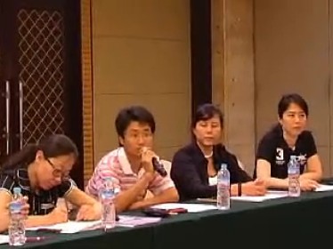 山东光明威肯叉车新闻发布会答记者问