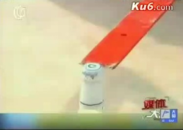 操控叉车 训练场上秀绝活