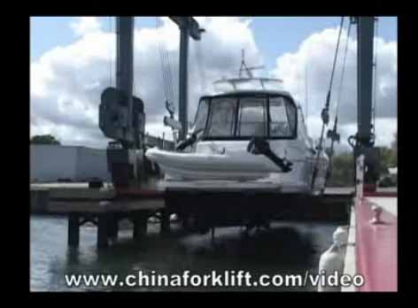 美国船用设备TM 40自行式搬运车